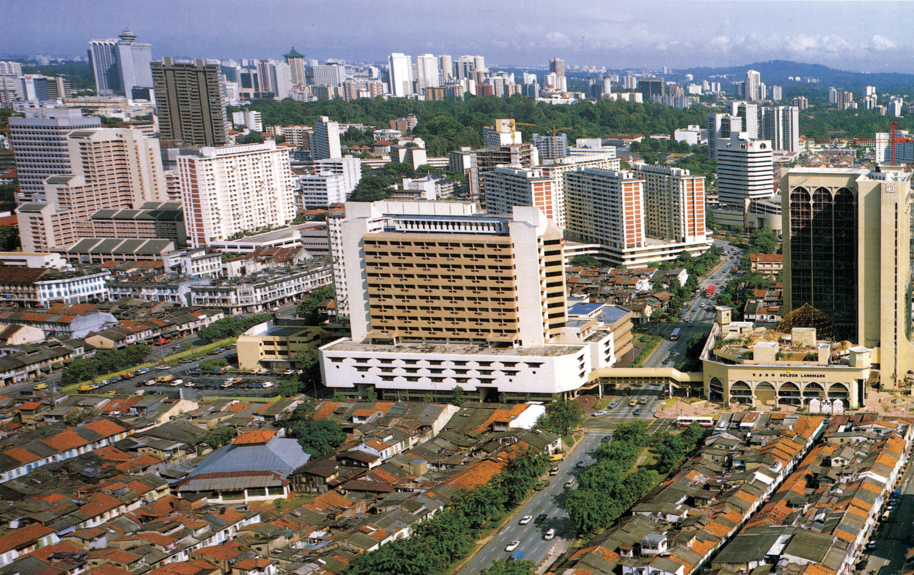 Kampung Gelam-from the Istana to Masjid Bahru (Masjid Maarof) -IanLloyd1985-SgfrtheAir-36-37 - XL-L